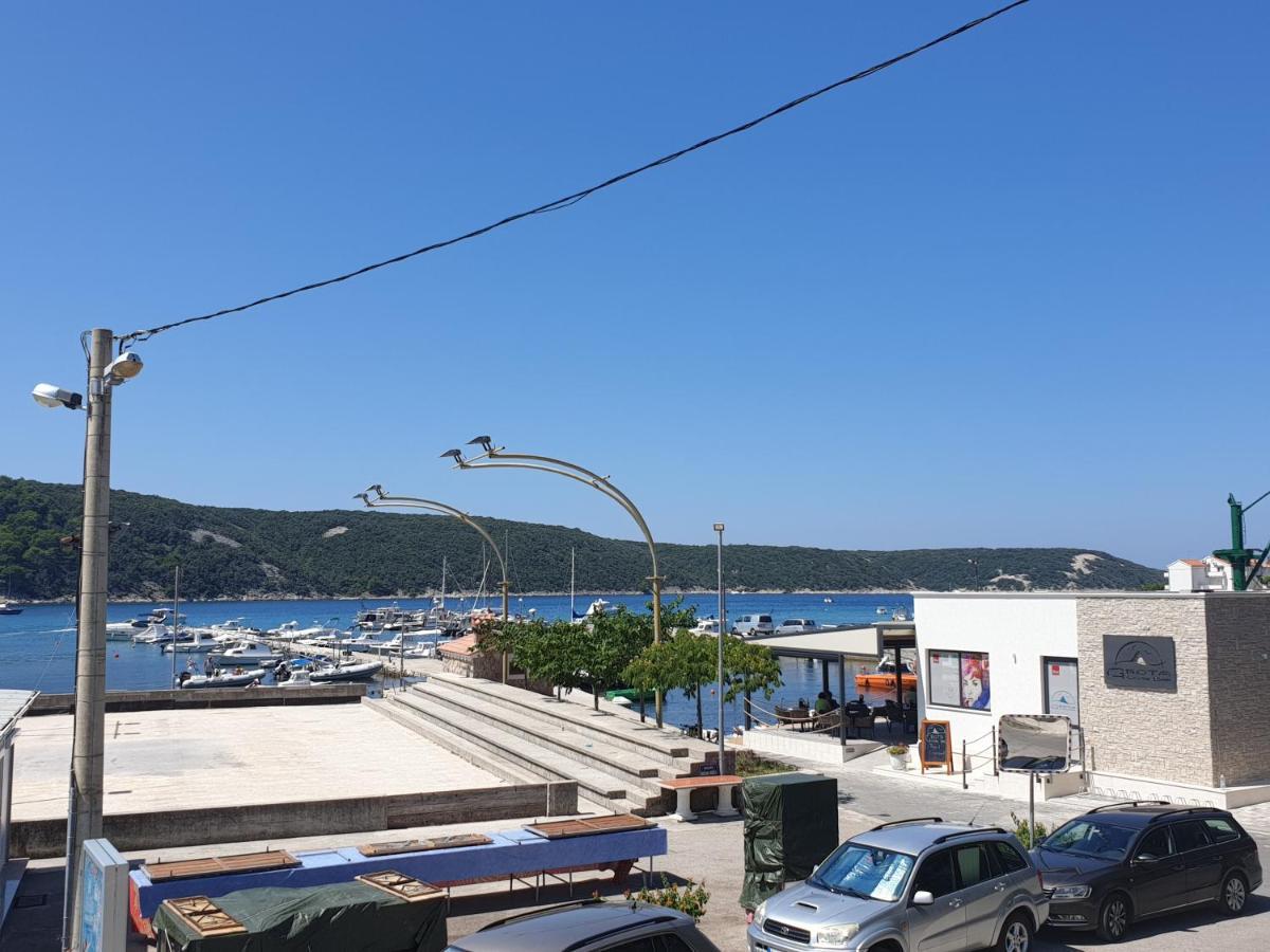Apartmani I Sobe Jusic Rab Town Exteriör bild